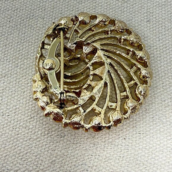 Vintage Swirl Brooch Mid-Century Gold-Tone Imitation Pearl Pin Retro MCM Classic - Picture 7 of 8